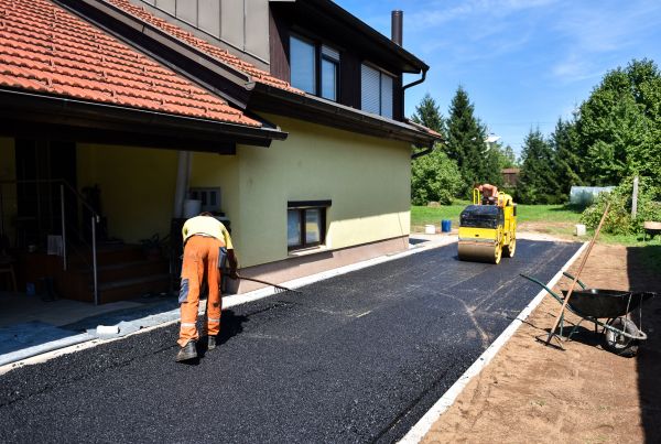 Cost of Blacktopping Service in Oroville